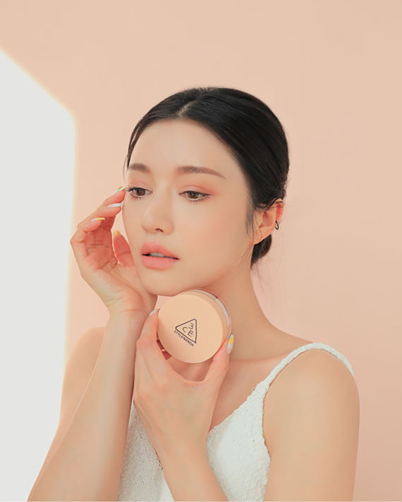 3CE 輕盈絲滑自然定妝蜜粉【2款色號】