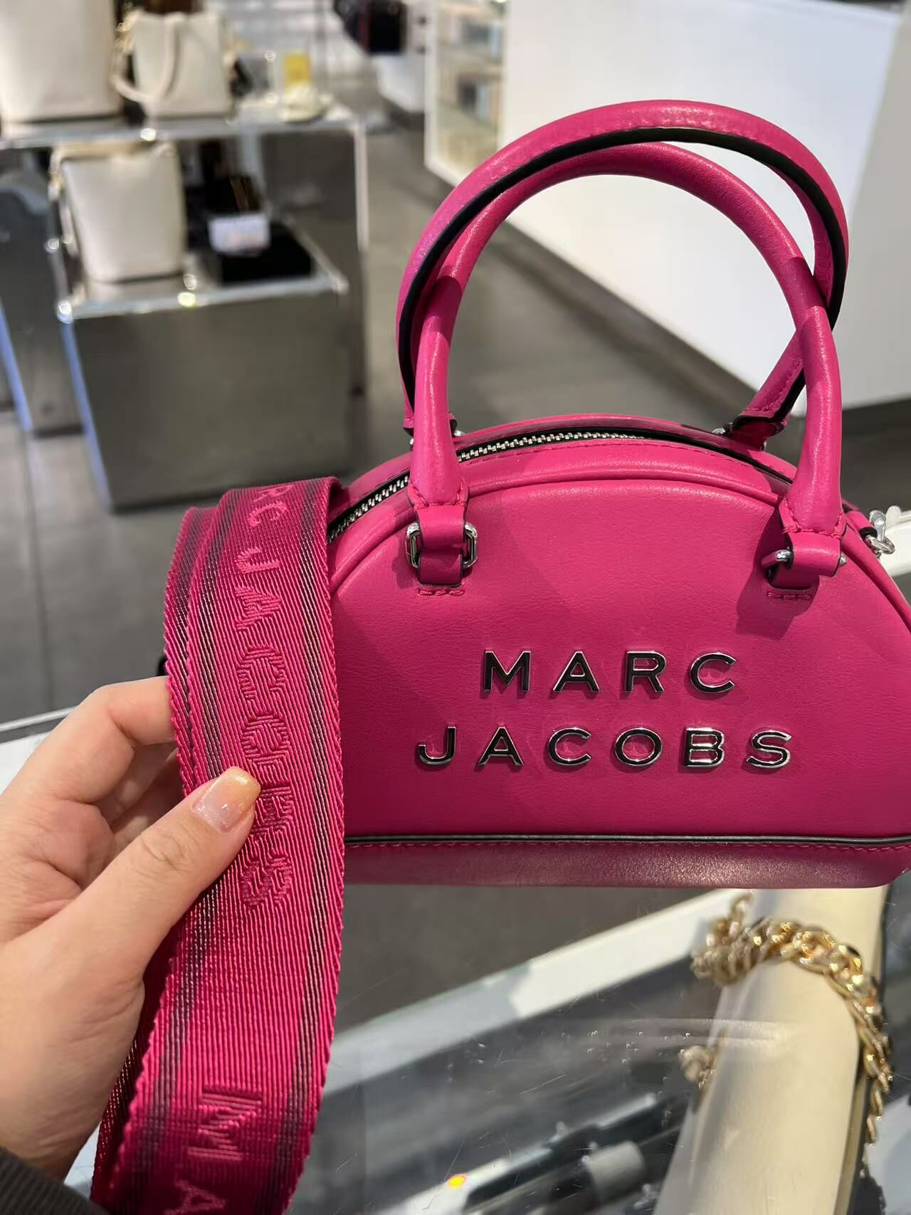 【預購】Marc Jacobs G042513 粗帶斜咩袋
