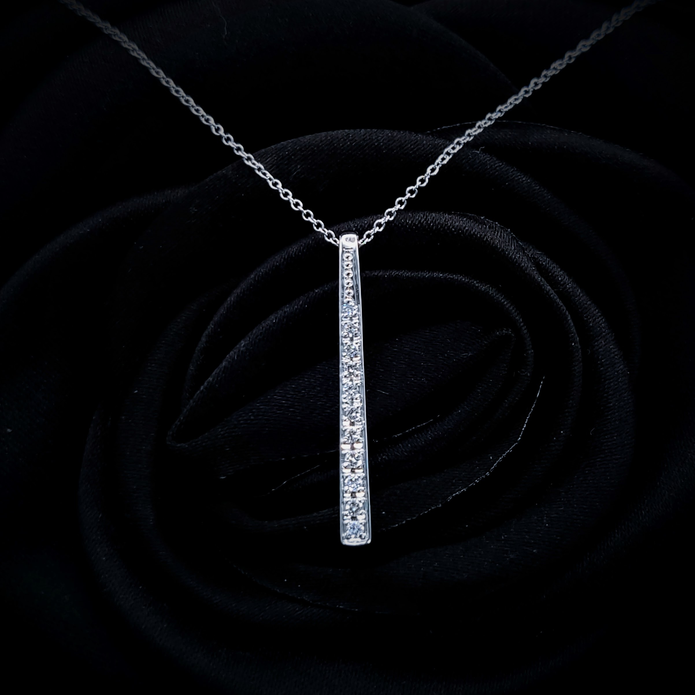 全新18K白金11份鑽石吊墜