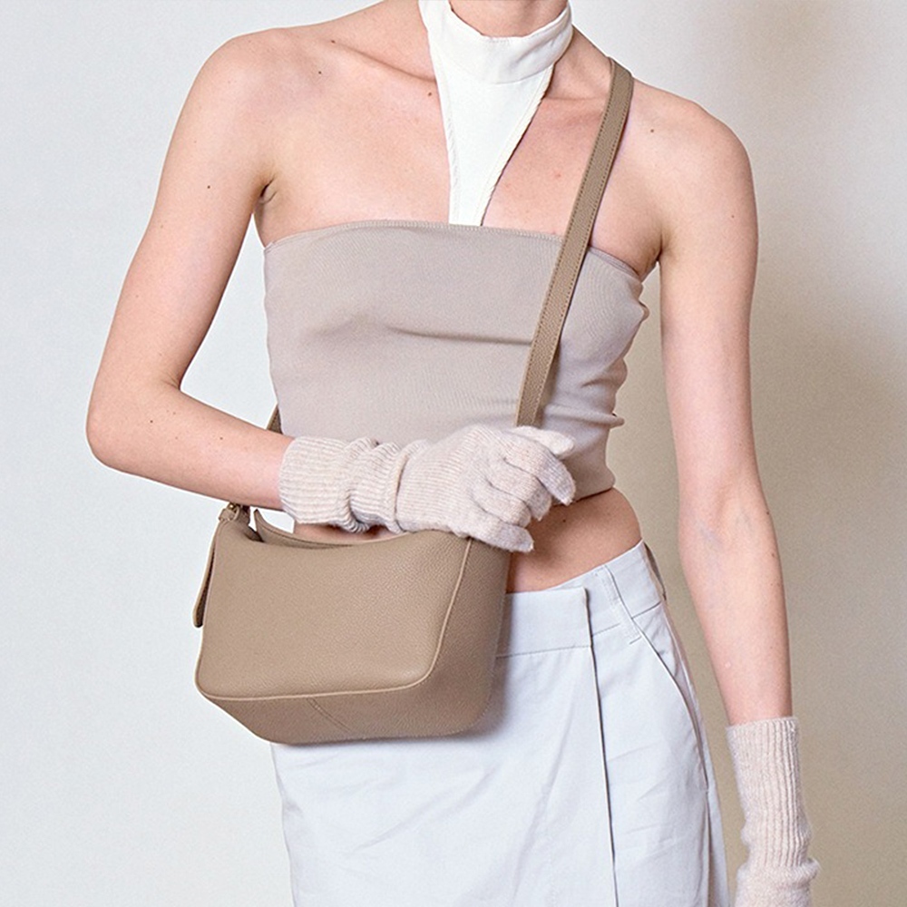 包包 真皮包包 小托特包 軟包 頂級牛皮 單肩包 女生包包 斜背包 小方包 斜肩包 腋下包 休閒包包 百搭 女包 240