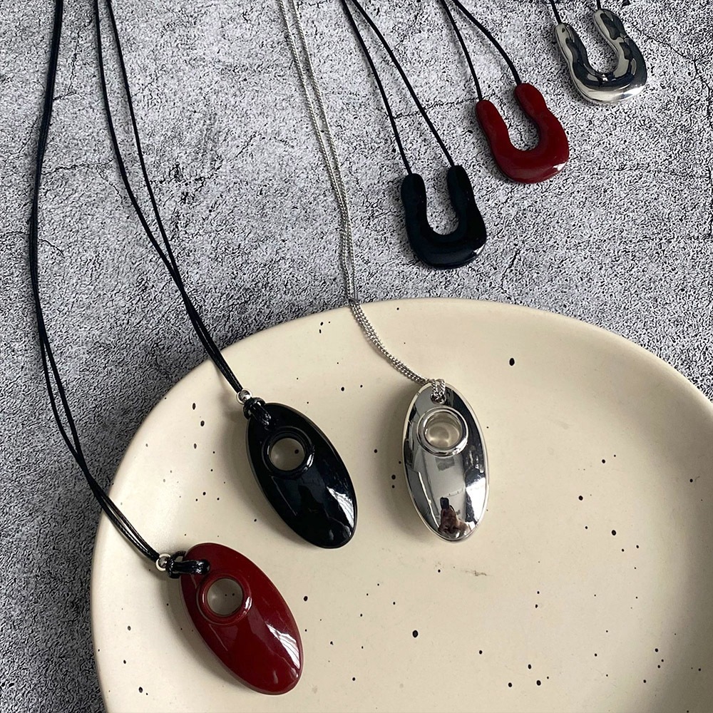 項鍊 女生項鍊 簡約ins風 小眾設計 韓國飾品 酒紅色 黑色 鹽系穿搭 穿搭配件 銀色 橢圓項鍊 皮繩項鍊 009