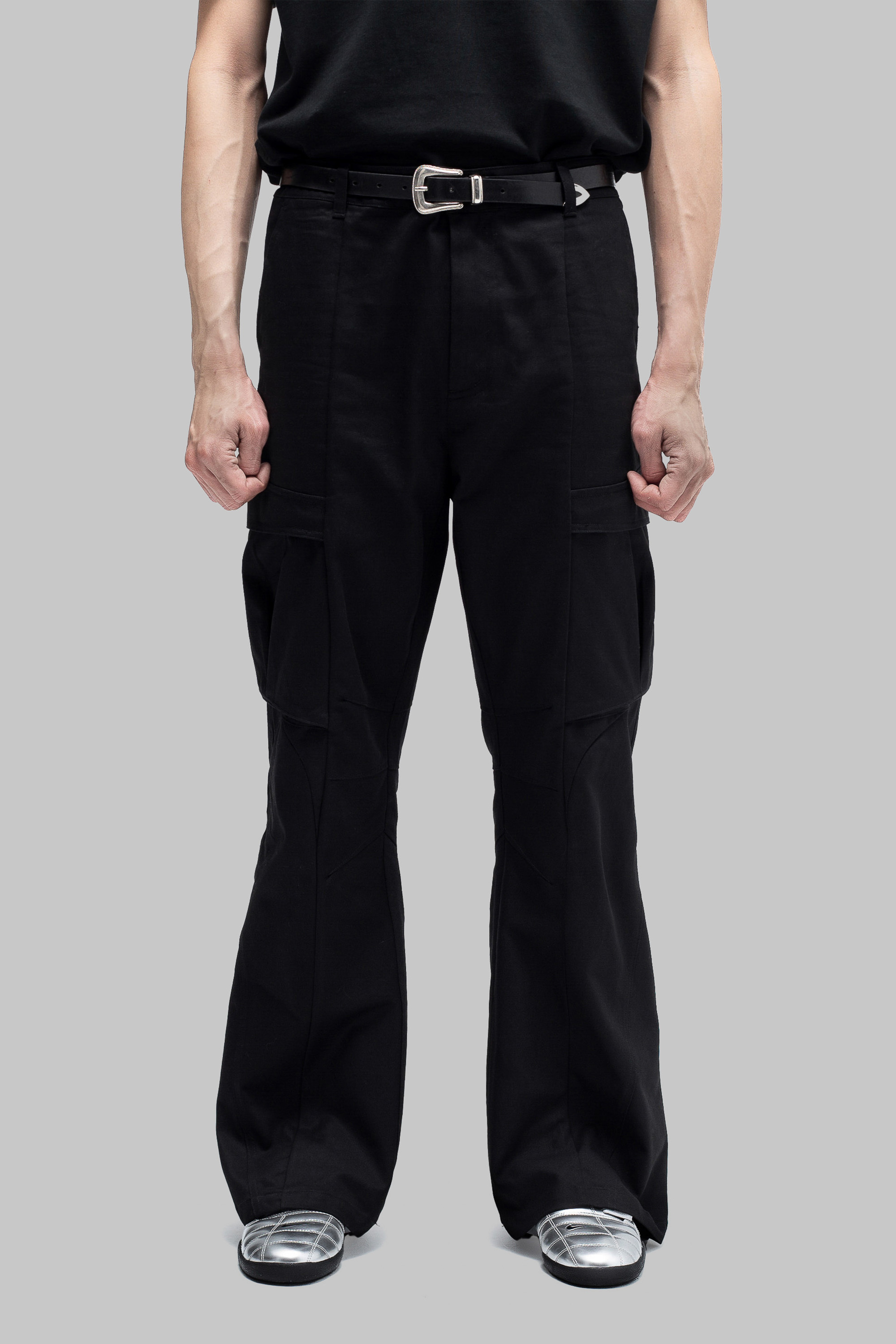 Anonymous Talking｜S25-P05 – Flared Cargos Pants (Black)