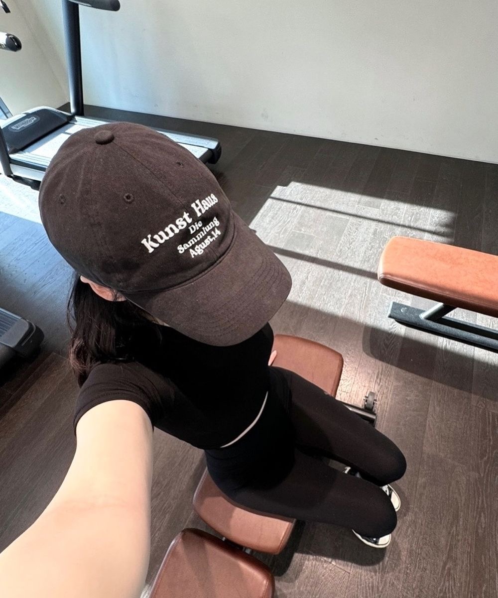 Dumaro Kunst Haus Cotton Ball Cap 純棉 棒球 老帽 Karina實戴