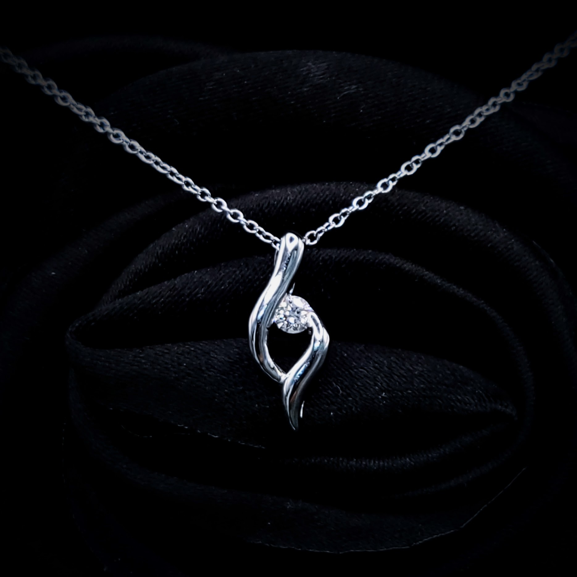 全新18K白金【單粒8份鑽石】吊墜