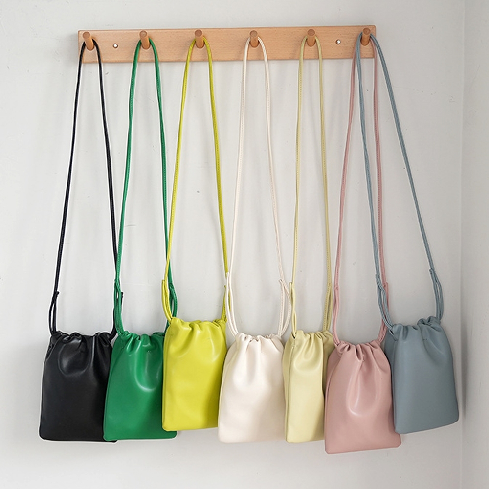 包包 手機包 軟皮包包 女包包 可愛包包 小水桶包 小福袋 斜背水桶包 抽繩小包 束口包 散步包 輕便小包 禮物 777