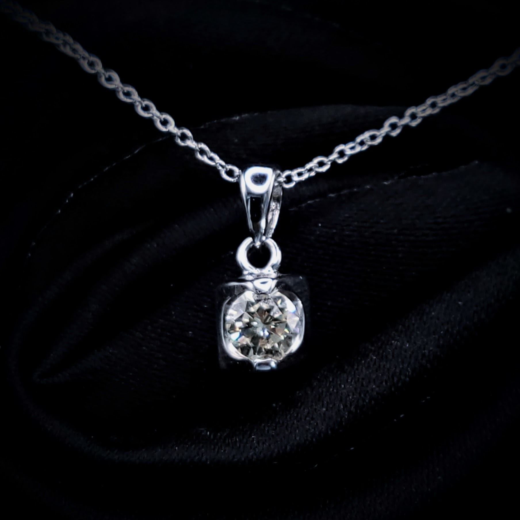 全新18K白金【單粒24份鑽石】吊墜