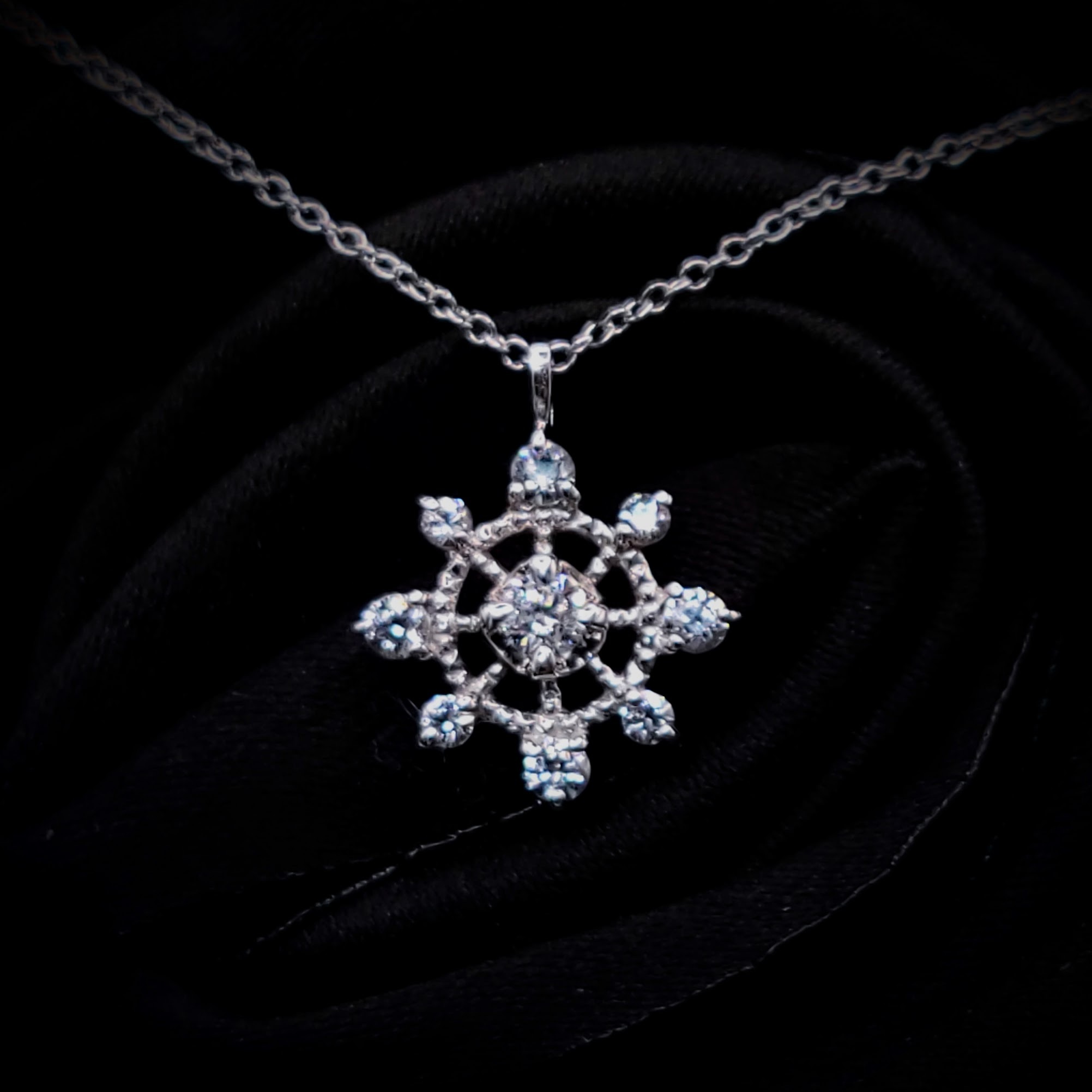 全新18K白金【單粒7份鑽石】配18份透明藍寶石份鑽石吊墜