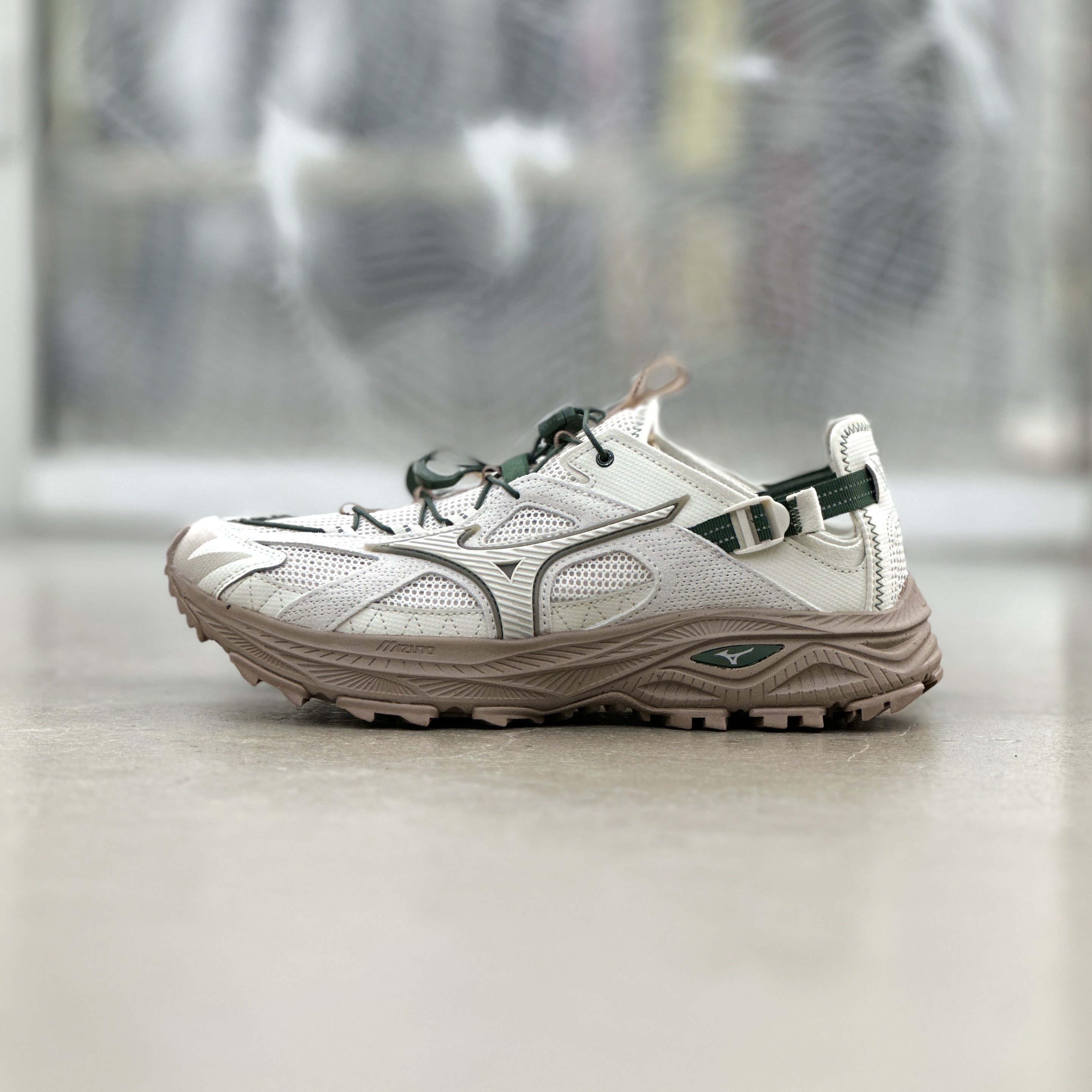 【Mizuno】 正規品★ Racer Trail SE Sand ★人気 ☆MIZUNO☆ RACER TRAIL SE BEIGE SAND (MIZUNO/スニーカー