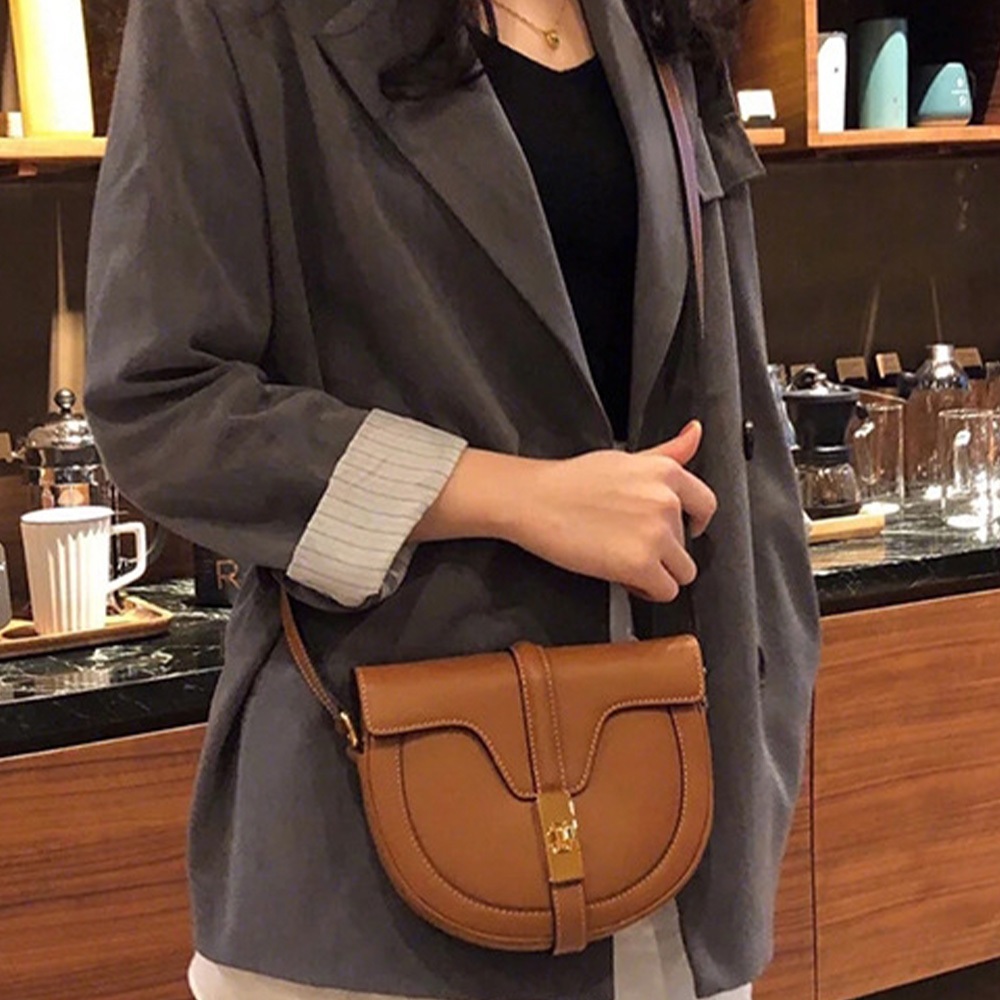 包包 斜背包 馬鞍包 牛皮包包 小包包 鎖扣包 單肩斜背包 黑色斜背包 可愛包包 復古包包 棕色包包 生日禮物 212