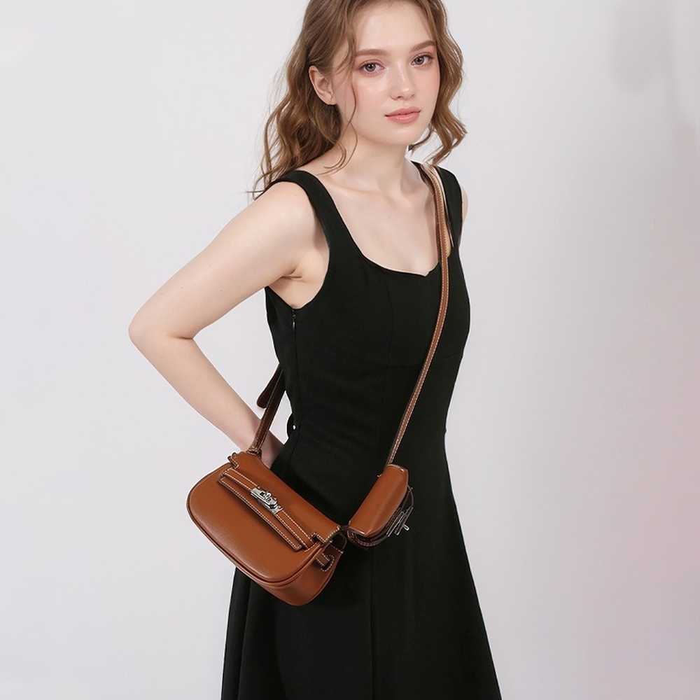 包包 斜背包 馬鞍包 凱莉包 單肩包 腰包 小包包 手機包 棕色包包 可愛包包 復古包包 兒童包包 子母包 禮物 868