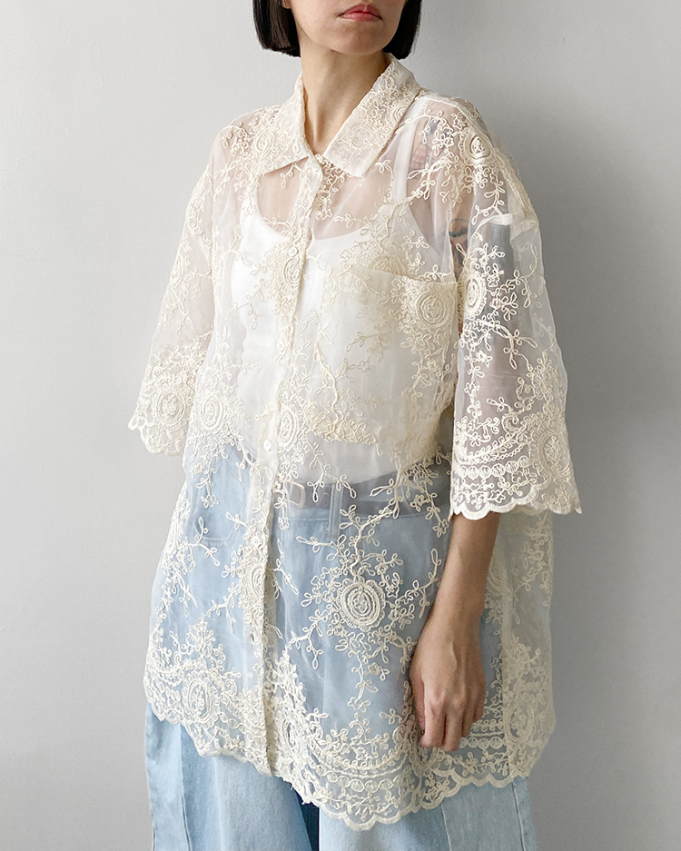 MFT-2698 蕾絲刺繡襯衫