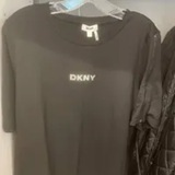 [S] DKNY BLACK ZIPPER SLEEVE LOGO TEE, P4JHBRJQ-BLK (SD1268)