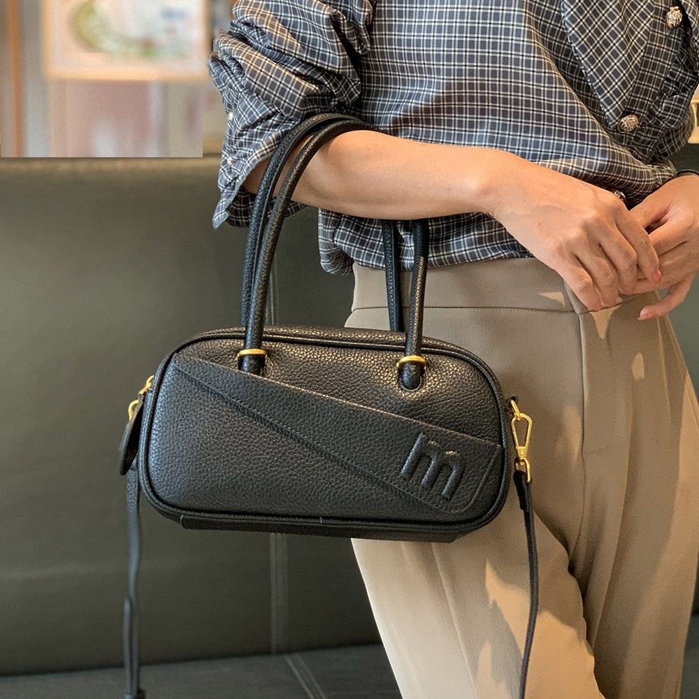 軟皮吐司包 保齡球包 小包包 新款包包 復古枕頭包 時尚百搭 小眾設計 腋下包 奶茶色包包 閨蜜禮物 姊妹禮物 675