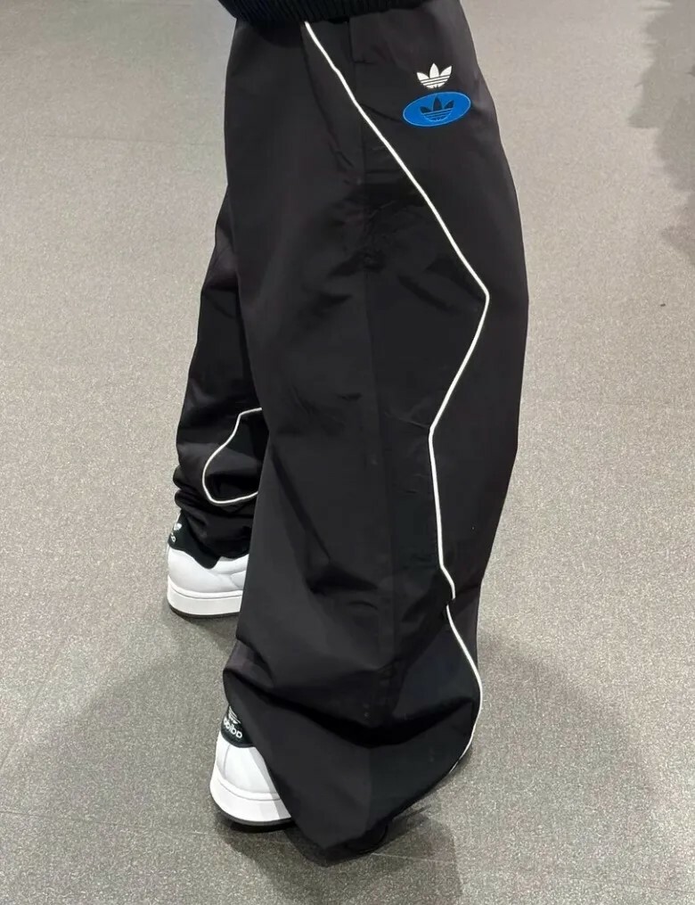 ADIDAS ORIGINALS 復古 賽車風 防風 透氣 寬鬆運動長褲 JM8039