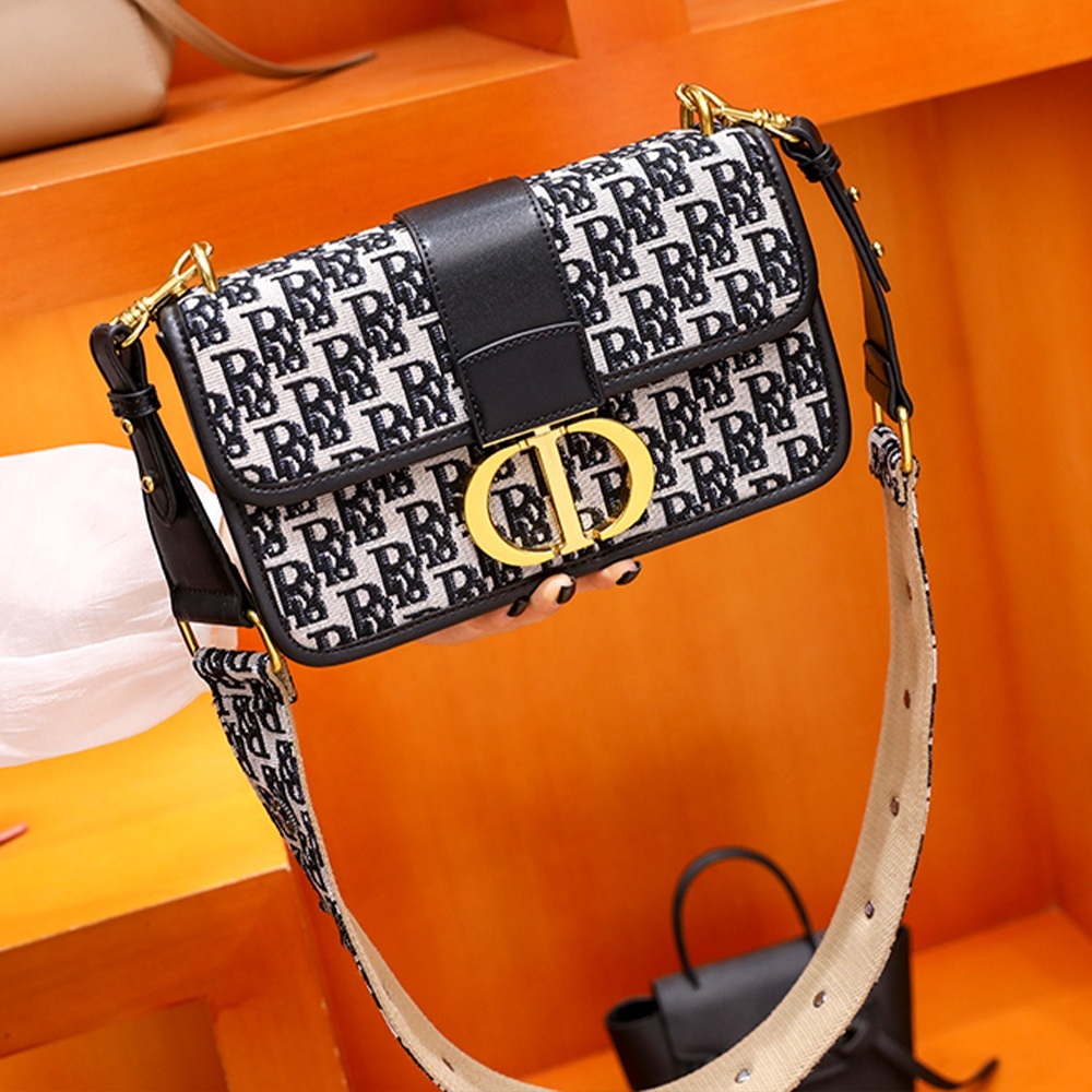 包包 牛皮包包 肩背包 真皮包包 斜背包 老花包包 寬背帶包包 帆布肩背包 老花小方包 刺繡包包 黑色包包 禮物 184