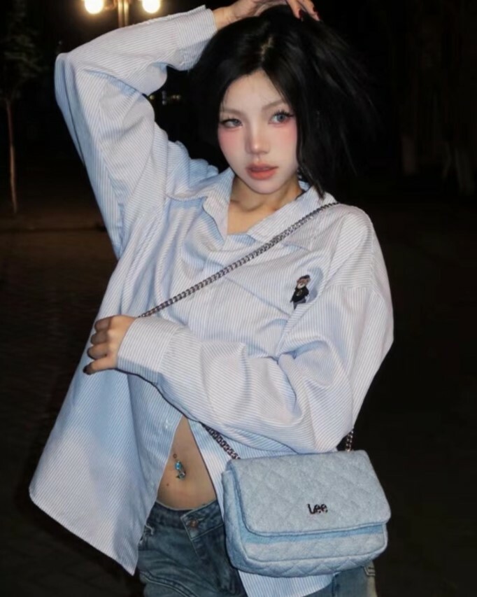 LEE 小香風 菱格紋 小方包 簡約 鍊條肩帶 牛仔 PU 深藍/淺藍 二色