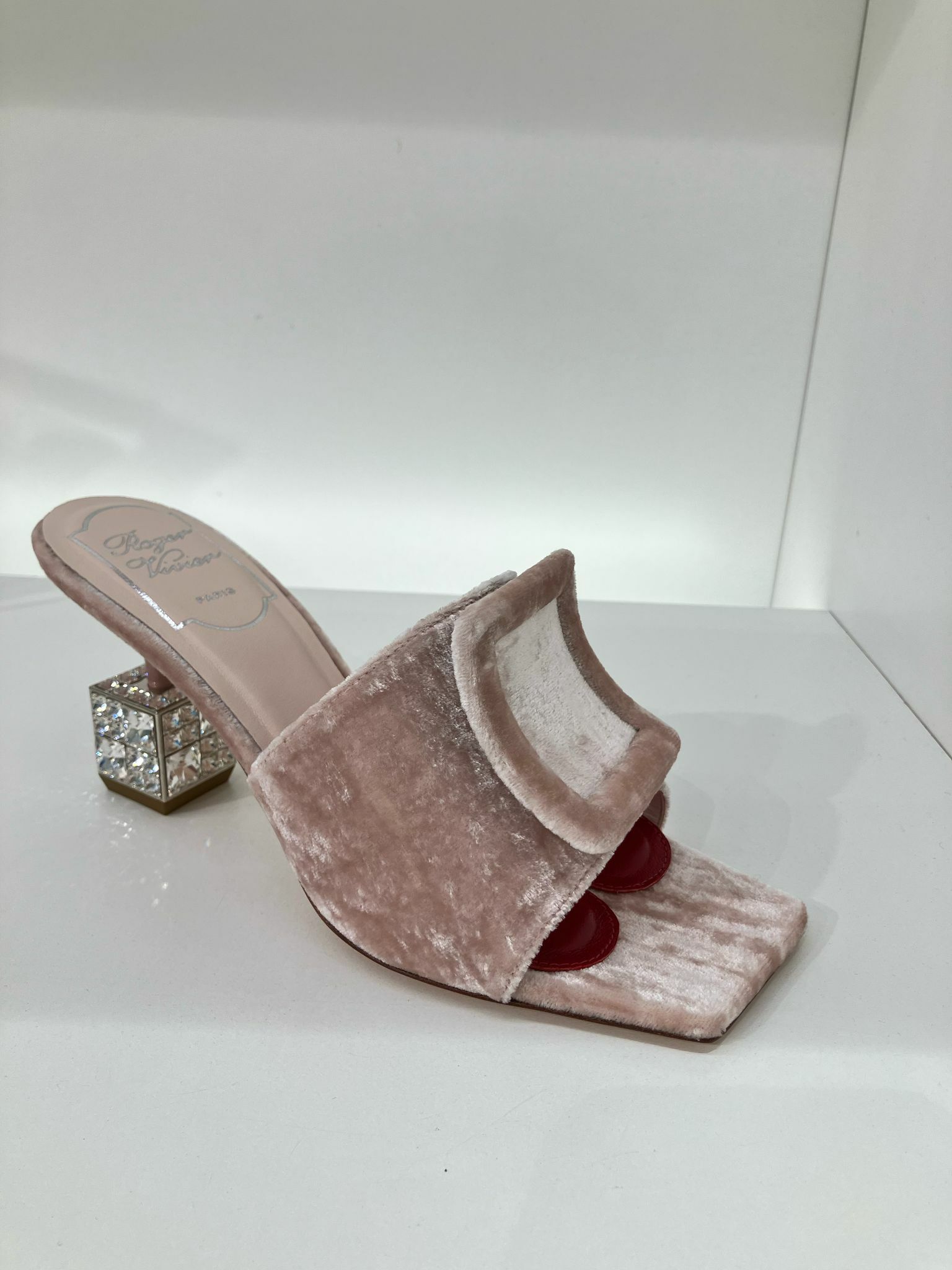 Roger Vivier RV cube strass mules heels velvet dusty rose