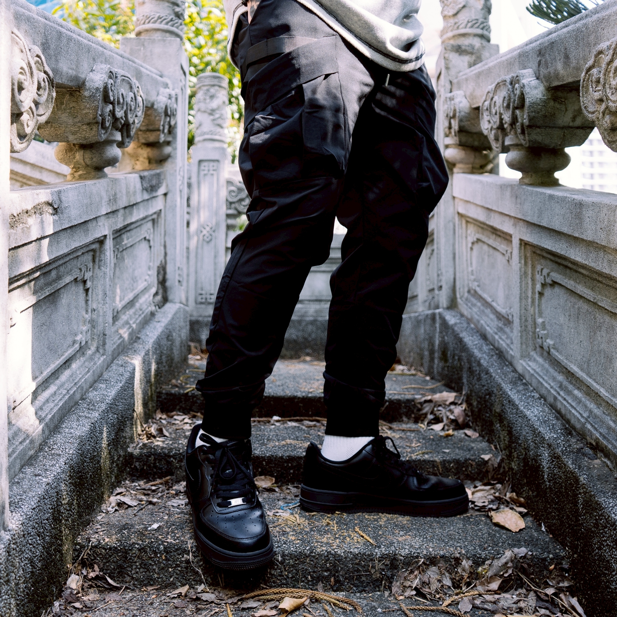 XCTRL 鬆緊滑面工裝長褲-黑