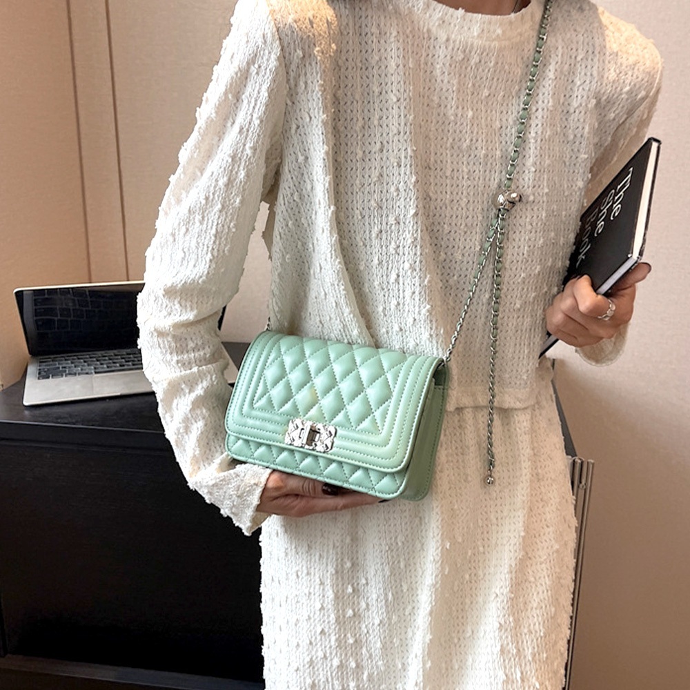 包包 斜背包 菱格紋包 小香風包包 鏈條包 時尚小方包 單肩斜背 方胖子 精品包 女生小包包 閨蜜禮物 生日禮物 713
