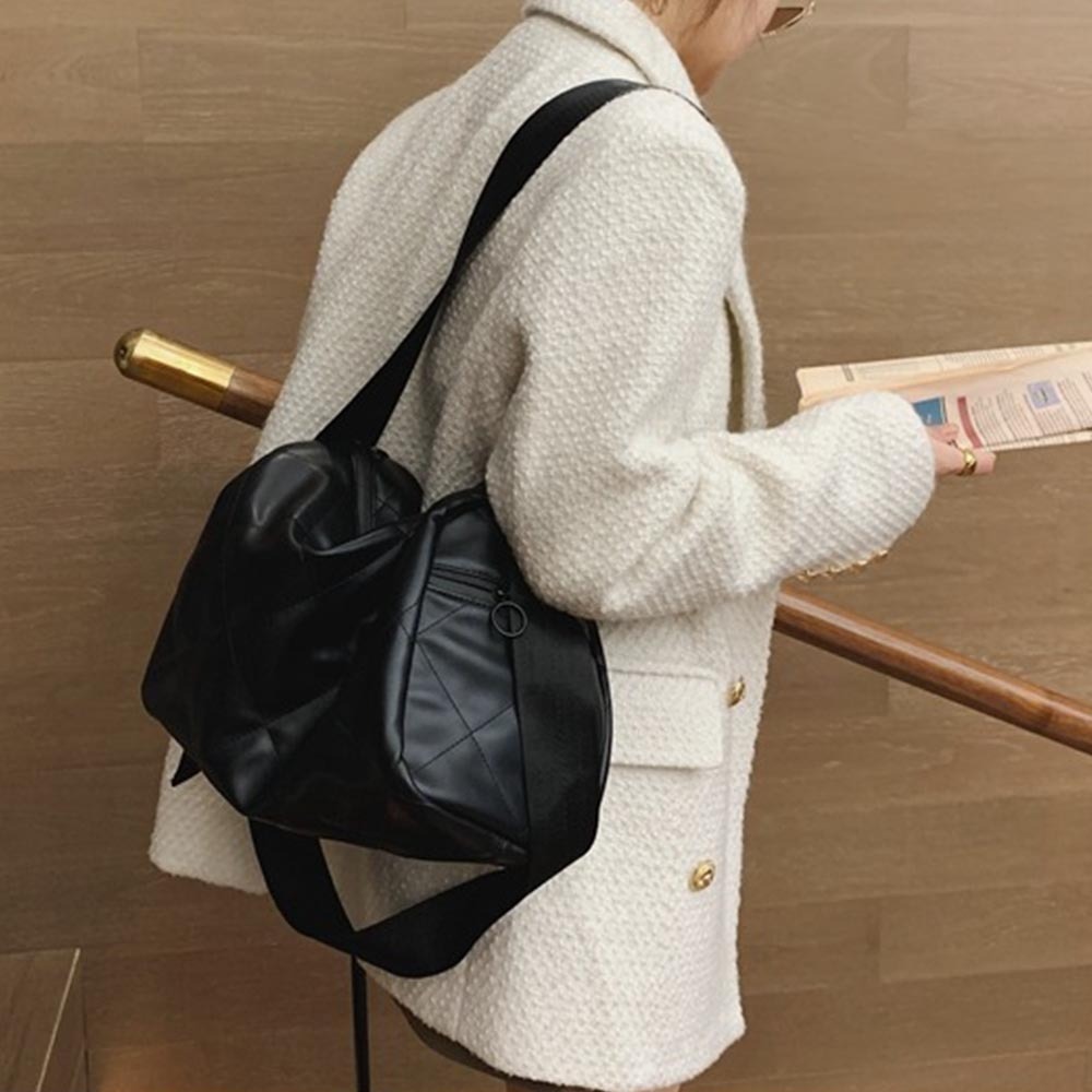 包包 側背包 尼龍側背包 大容量包包 皮革斜背包 菱格側背包 大包包 枕頭包 旅行包 寬背帶斜背包 情侶包 禮物 643