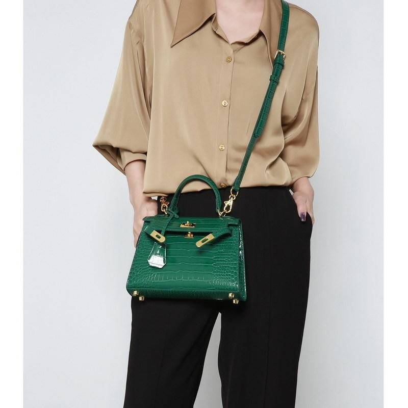 包包 手提包 凱莉包 斜背包 側背小包 小方包 鱷魚紋包包 高級感 手提小包 白色包包 皮革包包 百搭包包 禮物 626