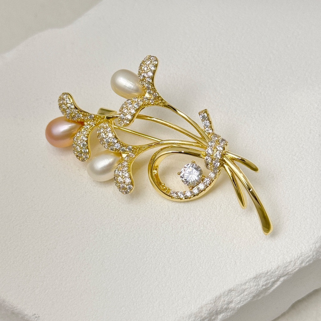 琉羽綻金華胸針