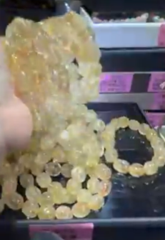 250927 - C17 金髮晶糖豆手串（大）