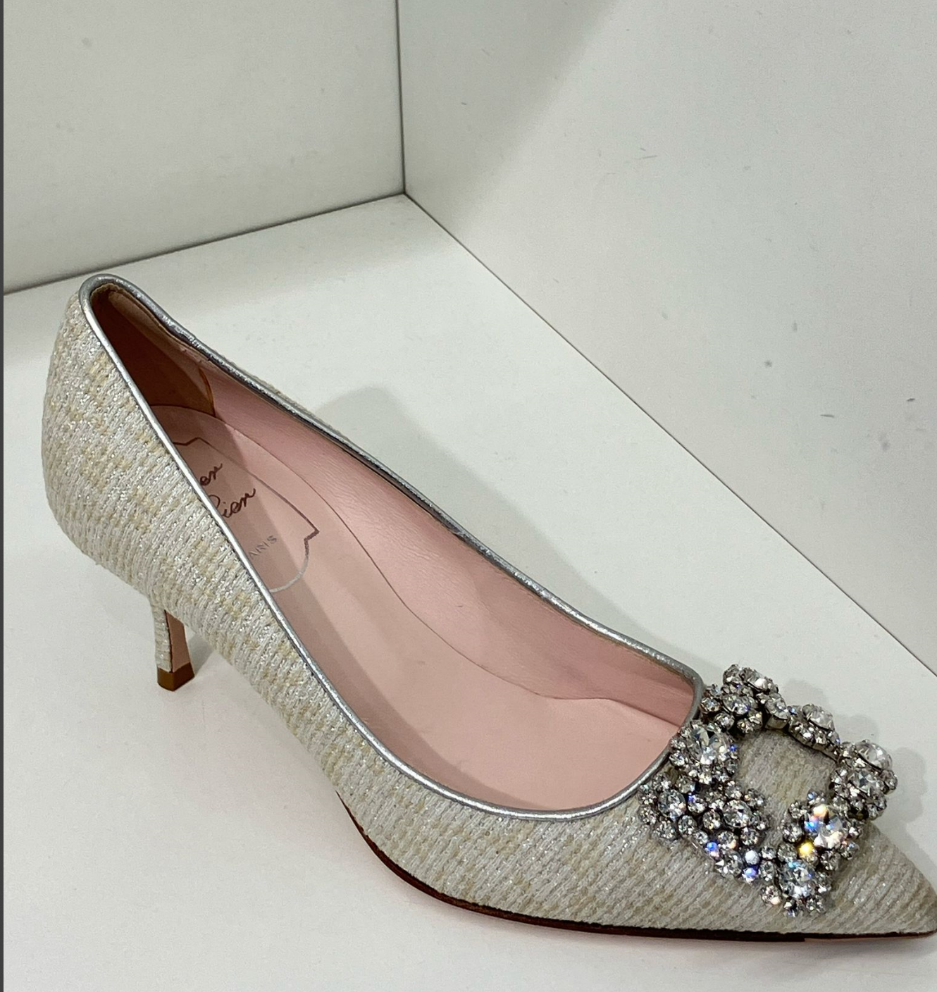 Roger Vivier RV flower strass heels 65mm beige glitter