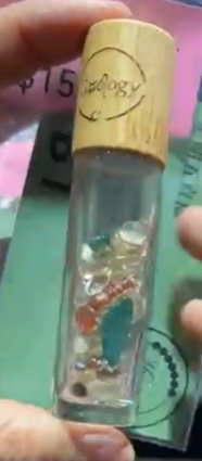 260211 - B1 多寶水晶碎石樽 送1支試用裝精油+1支正裝精油