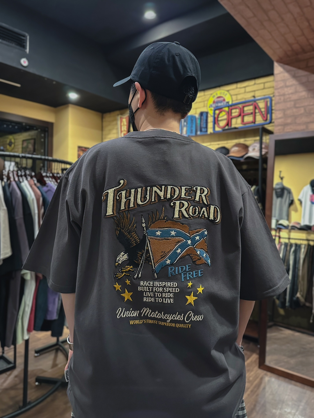 【日貨】自由之翼騎士短TEE