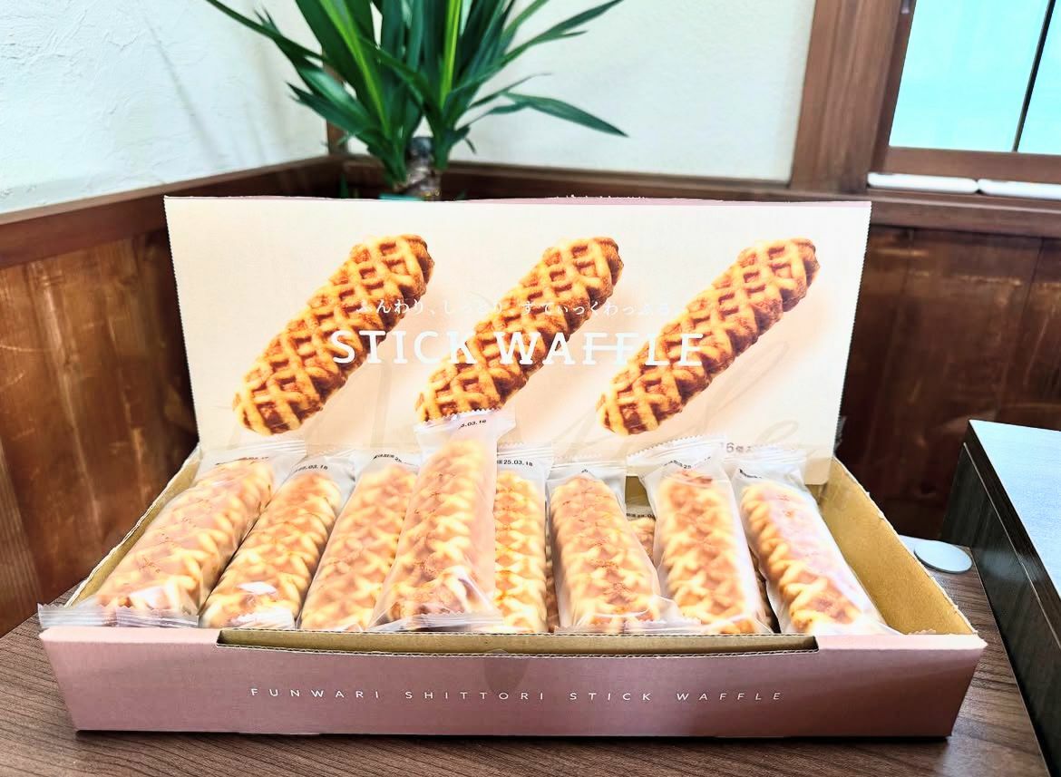 C66874 日本千年屋長條棒狀華夫餅16 入