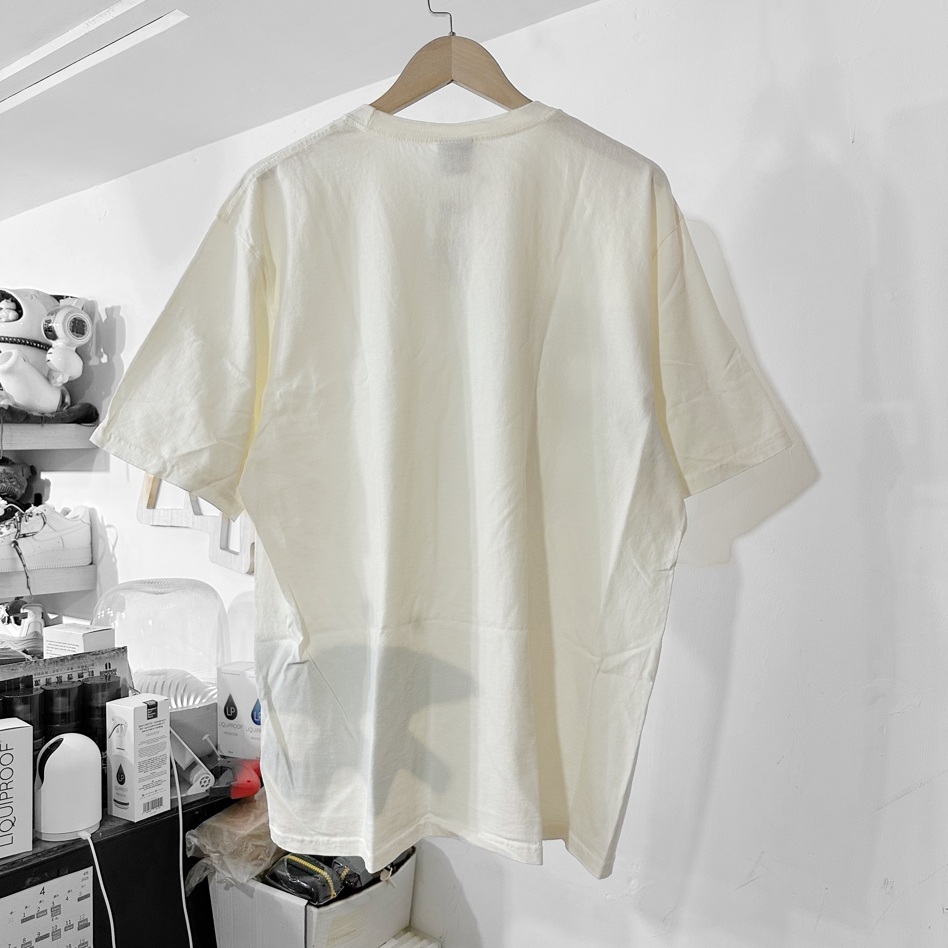 STÜSSY  Low Tide Pigment Dyed T-Shirt (Natural) 奶白色