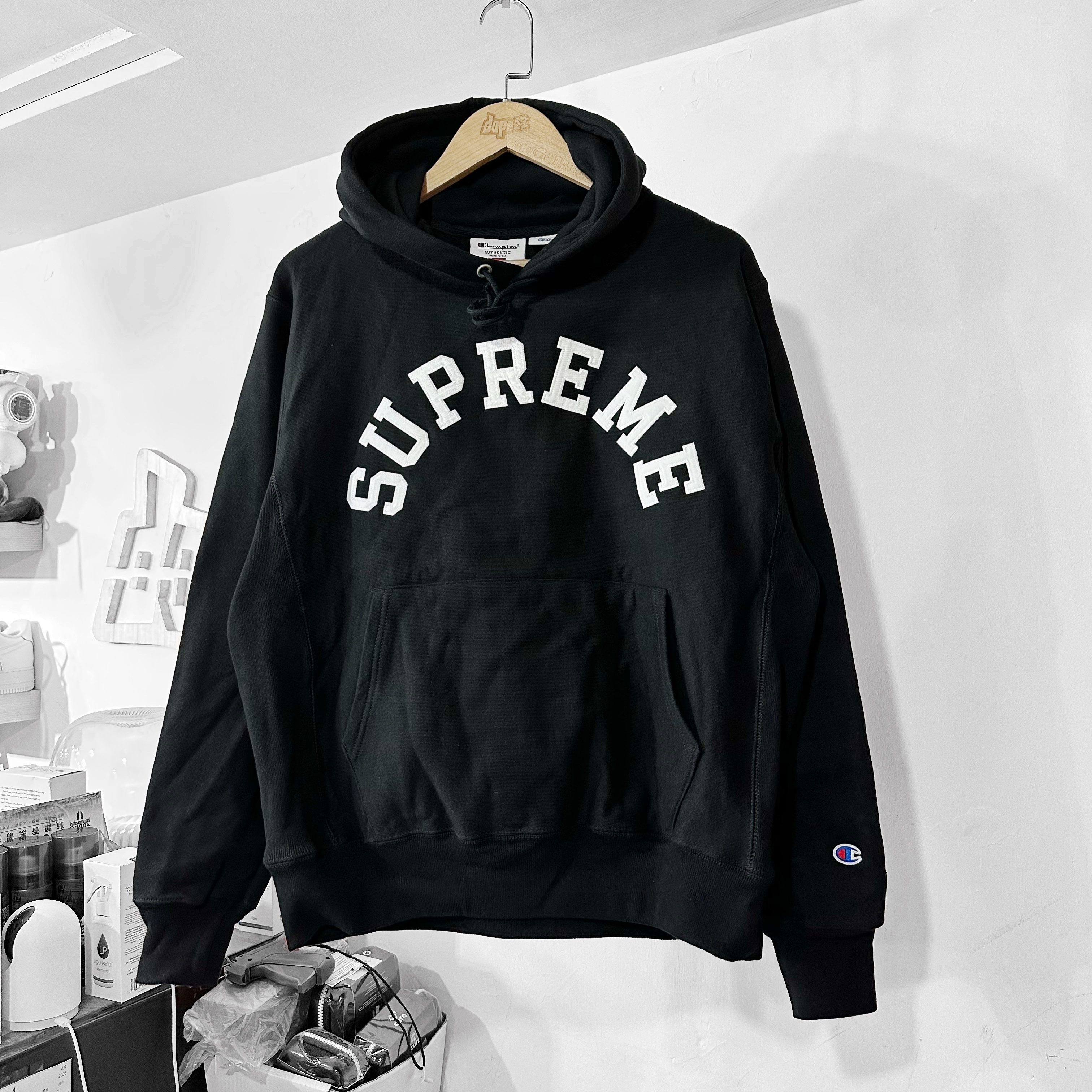 SUPREME SS25 CHAMPION® HOODED SWEATSHIRT BLACK