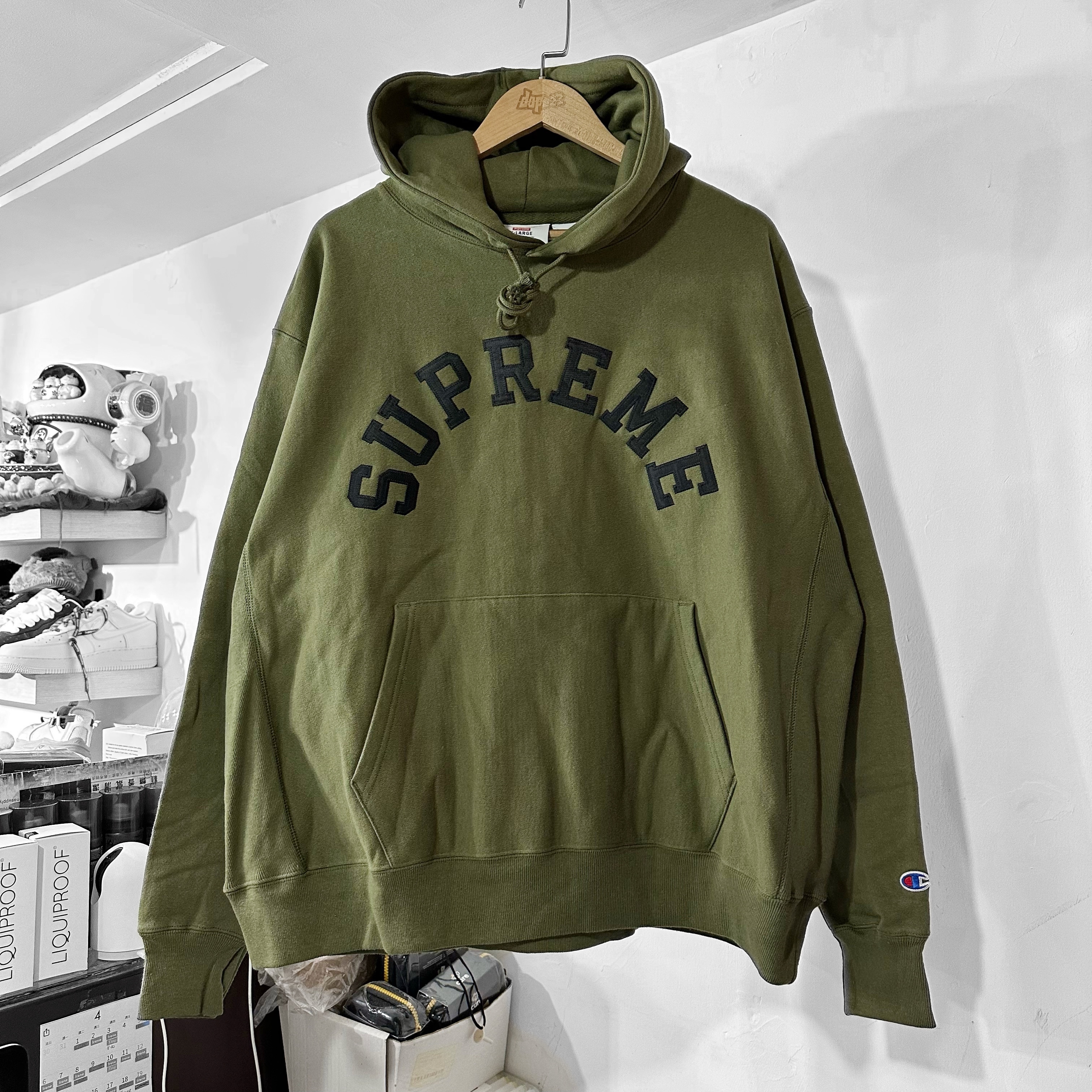 SUPREME SS25 CHAMPION® HOODED SWEATSHIRT OLIVE
