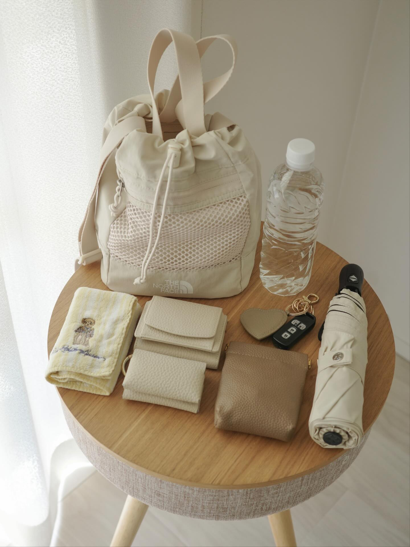 【THE NORTH FACE】 LINDEN MESH BUCKET BAG MINI CREAM The North Face Linden Mesh Bucket Bag Mini 