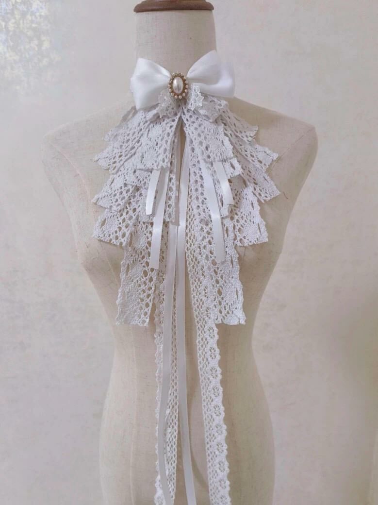 多層蕾絲蝴蝶結領結