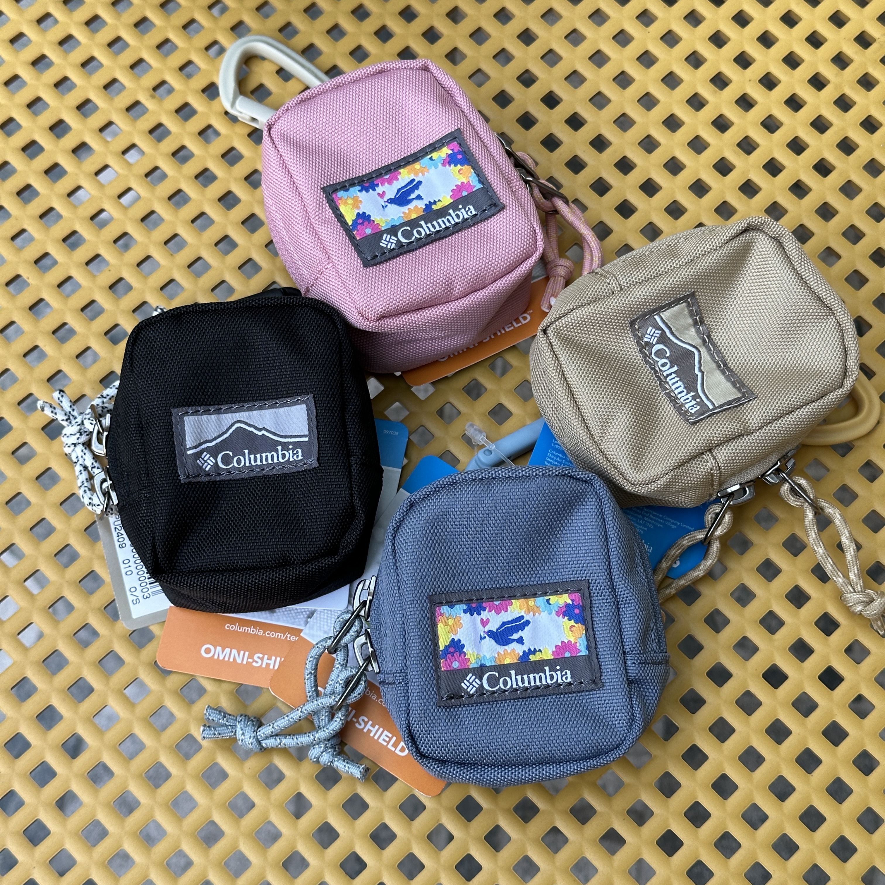 【現貨】Columbia 哥倫比亞 掛鉤 迷你 零錢包 耳機包 PU2409