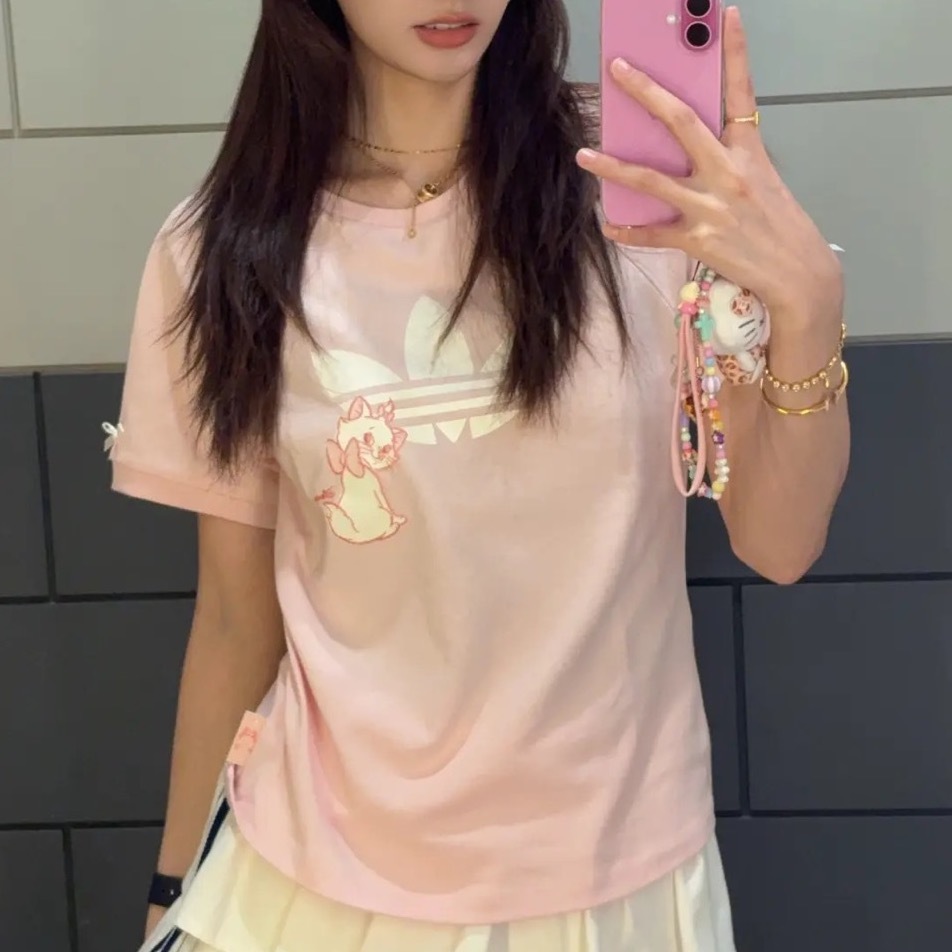 DISNEY 迪士尼 貓兒歷險記 X ADIDAS 大LOGO 瑪麗貓 短T 短袖 女款 深藍 KC3096 櫻花粉 KC3097 / 預購