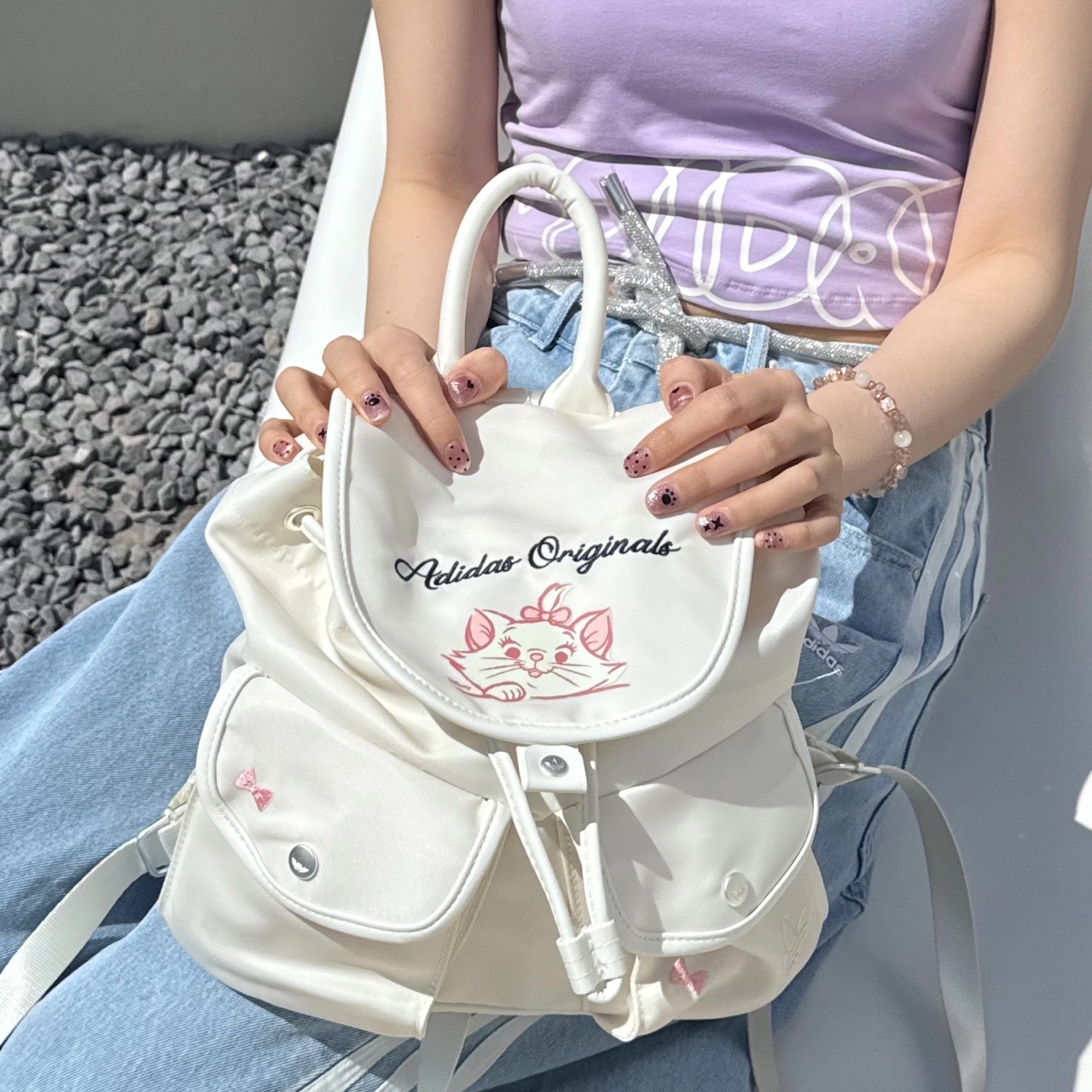 DISNEY 迪士尼 貓兒歷險記 X ADIDAS 瑪麗貓 多口袋 後背包 雙肩包 水桶包 深藍 KC1424 奶油白 KC1425 / 預購