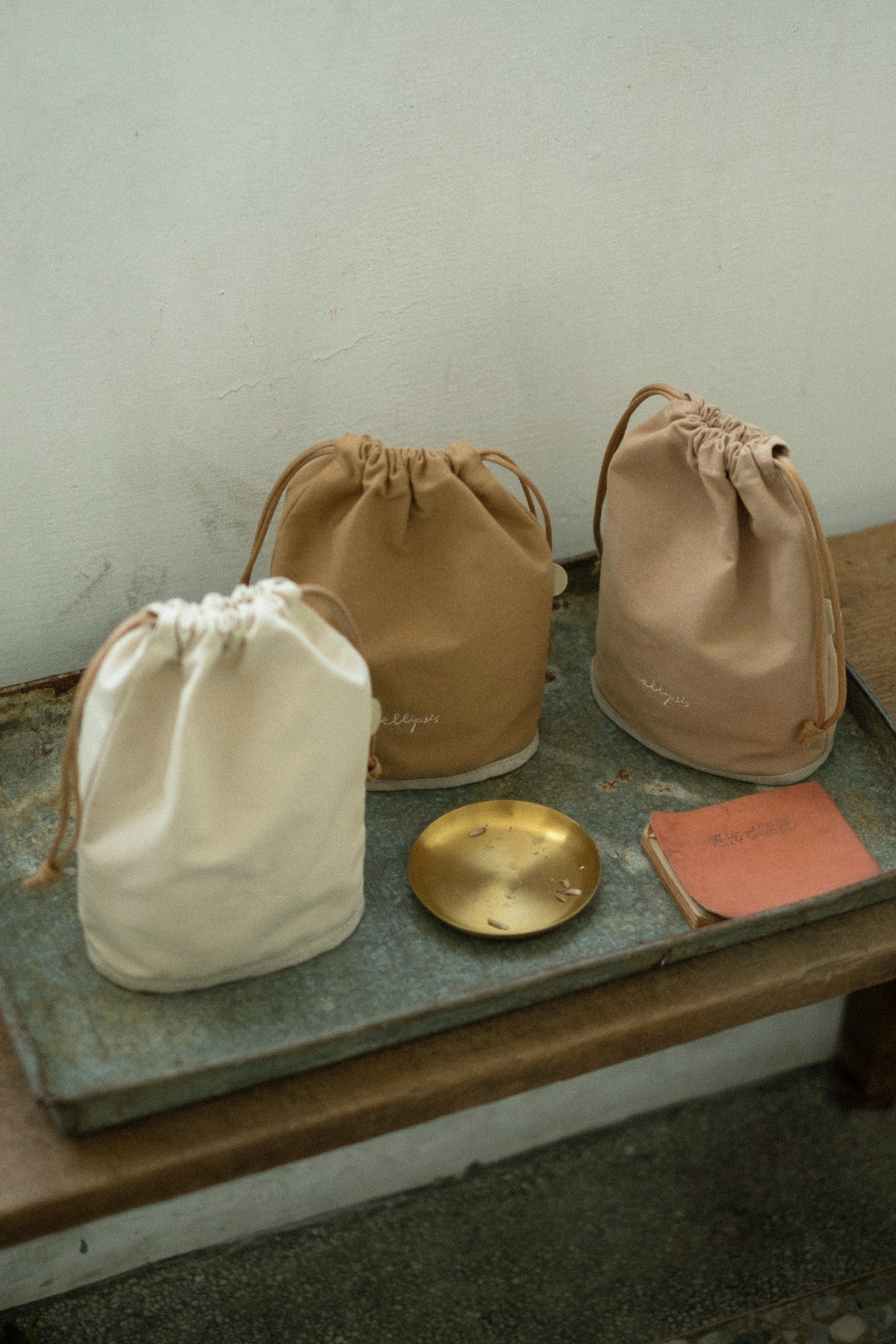 有底分層束口袋