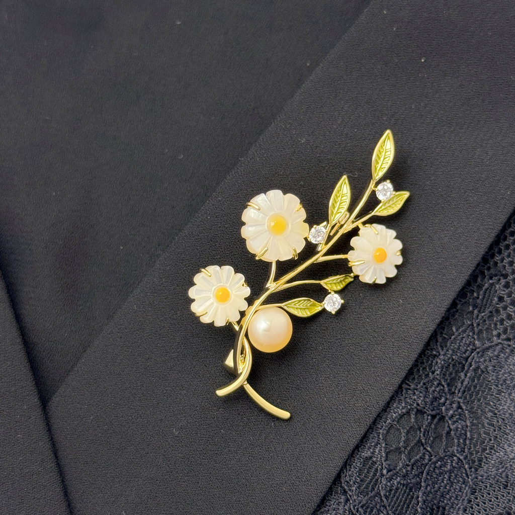 純白雛菊胸針