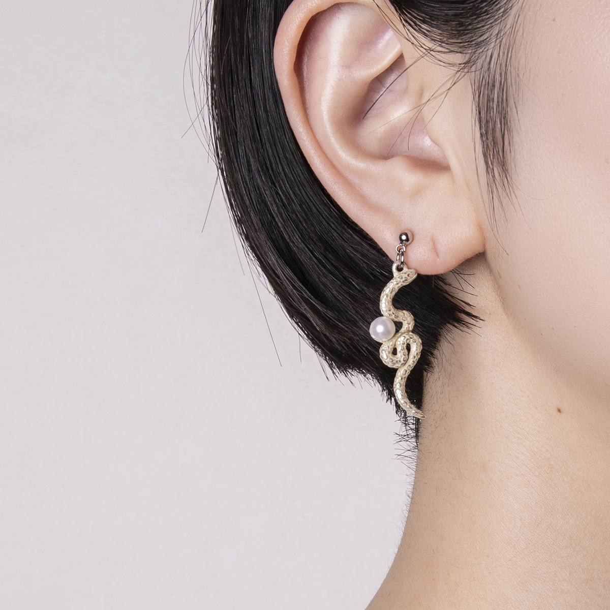 白蛇珍珠耳環/戒指/頸鏈