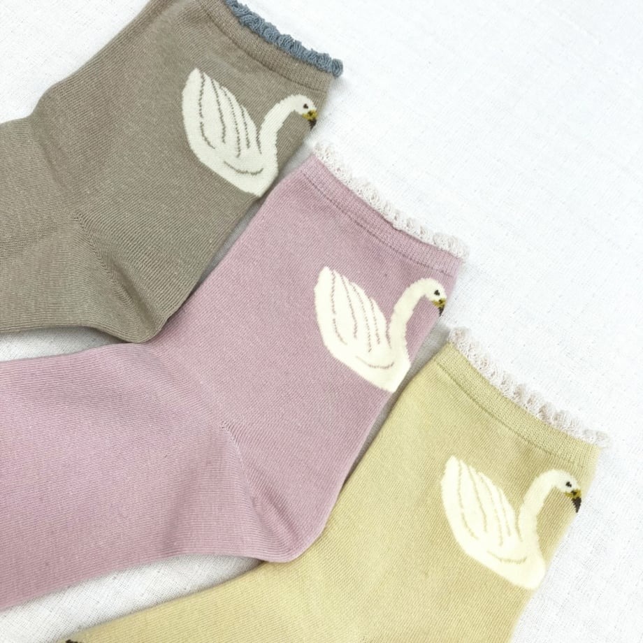 天鵝圖案全棉短襪