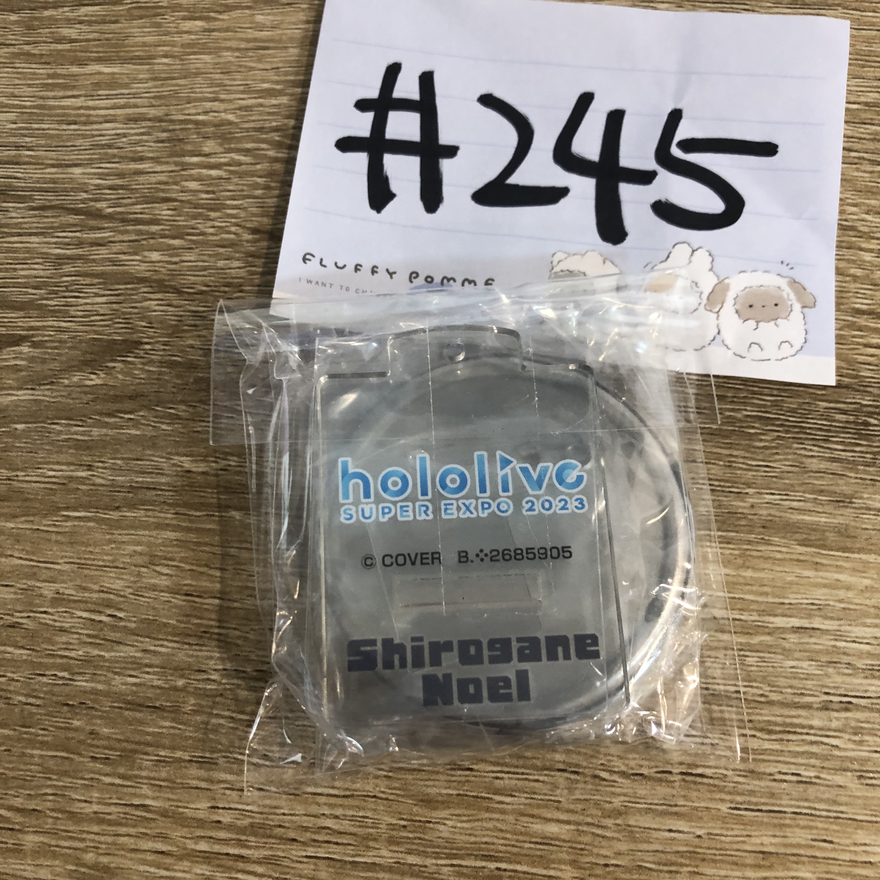 HOLOLIVE NOEL 襟章 立牌 #245