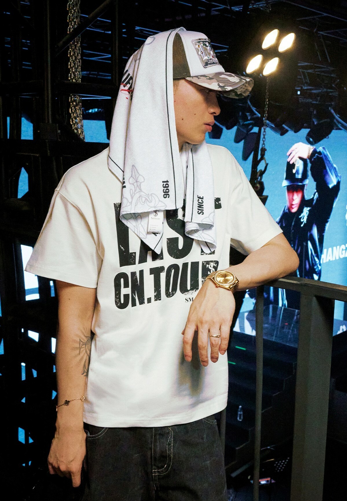 STK SmallTownKid ASEN同款 CN.TOUR 斑駁字體 短袖 T恤