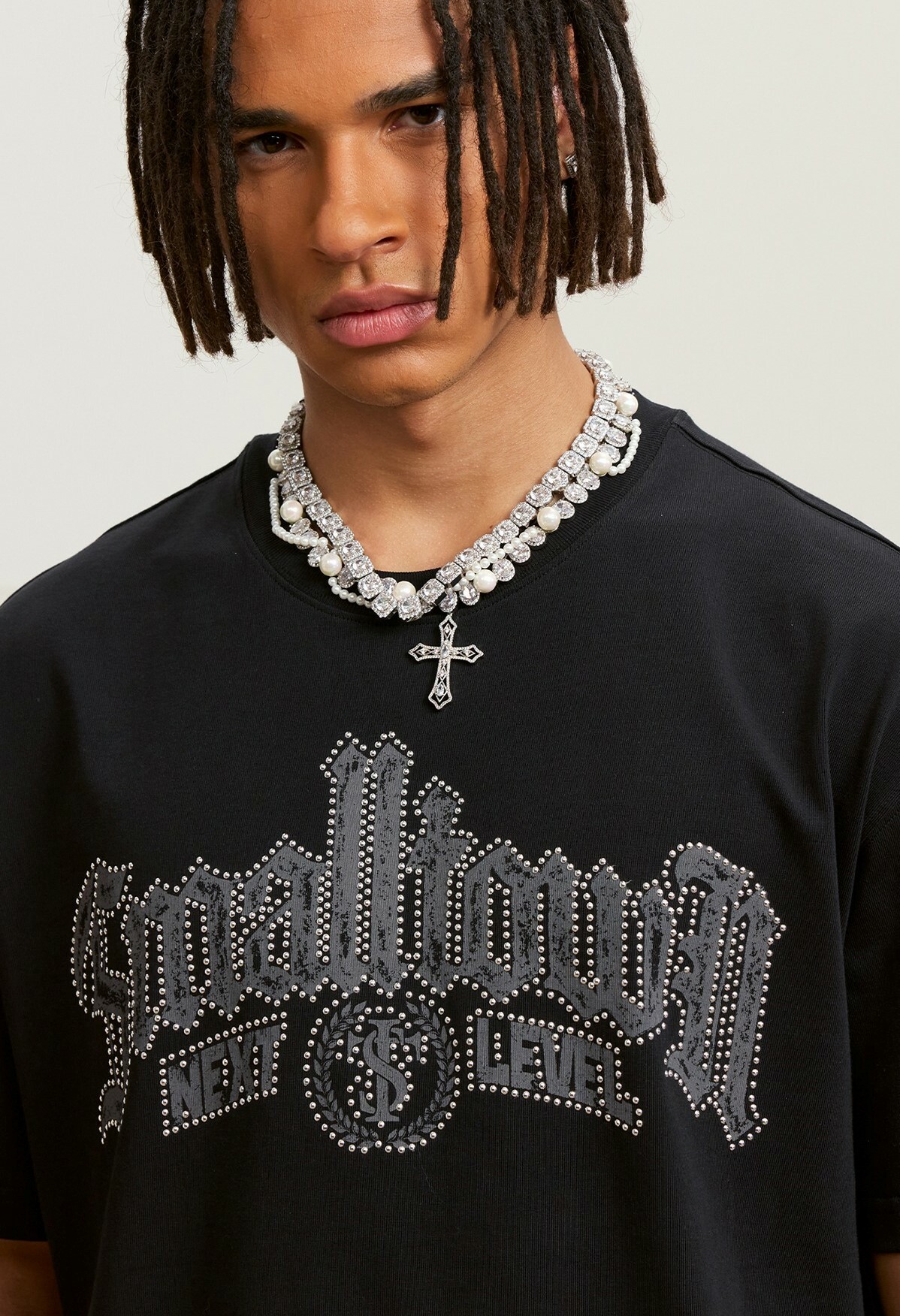 STK SmallTownKid 金屬钉印花 歌德字體 短袖 T恤