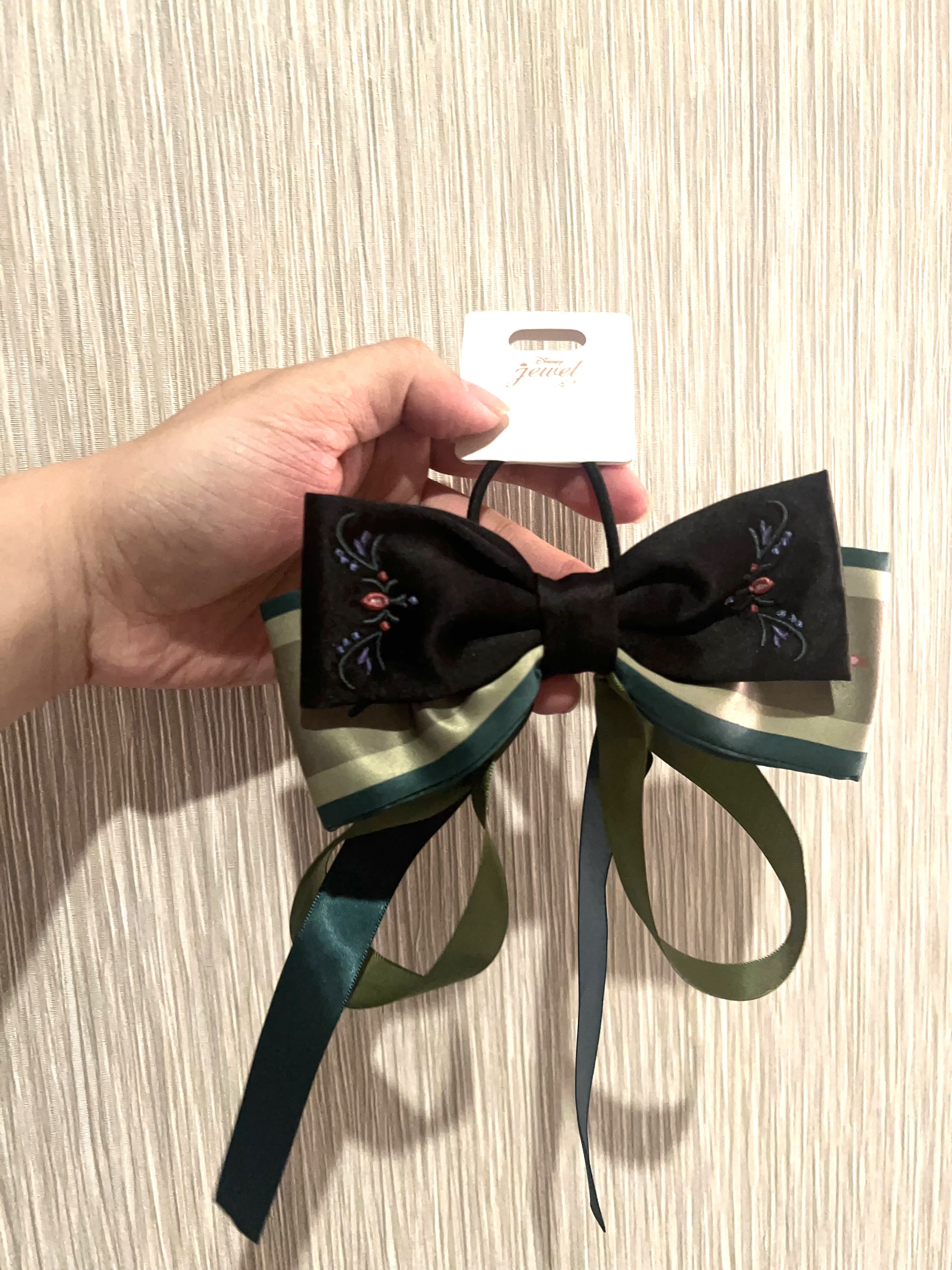 現貨 日本🇯🇵特別版 Elsa Anna 橡根髪圈 $179