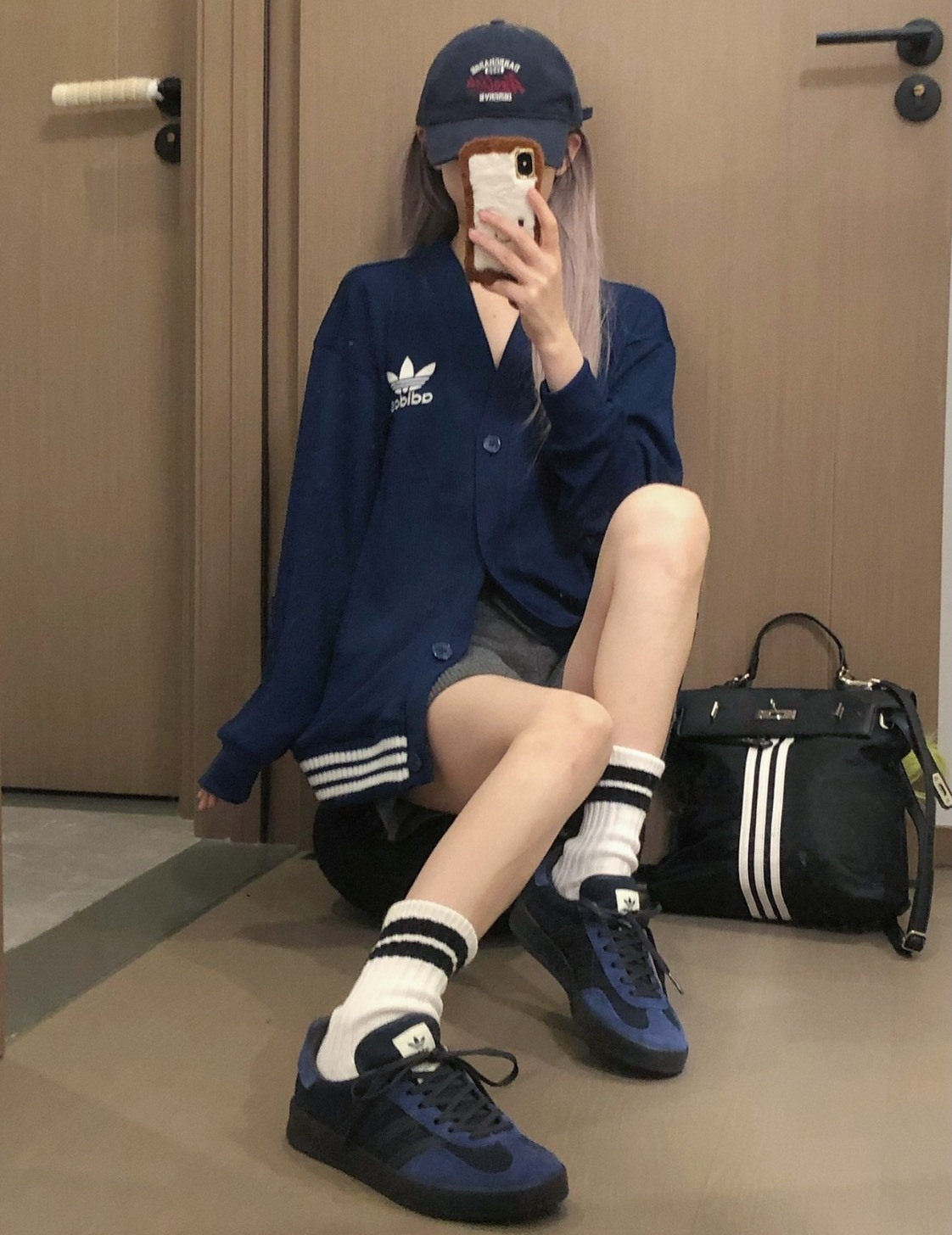 Hikari Shibata x adidas Originals GAZELLE 舒適百搭低幫板鞋 男女同款 海軍藍