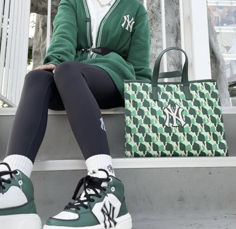 【現貨】MLB KRB121396 NY印花TOTE