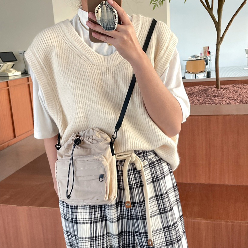 包包 女生包包 手機包 側背包 隨身小包 尼龍斜背包 男用包包 輕便小包 奶茶系 日系 Outdoor 山系 470